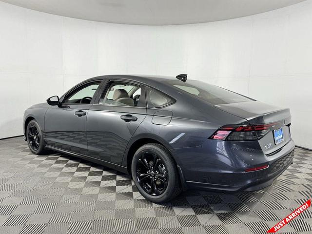 Photo of 2025 Meteorite Gray Metallic Honda Accord