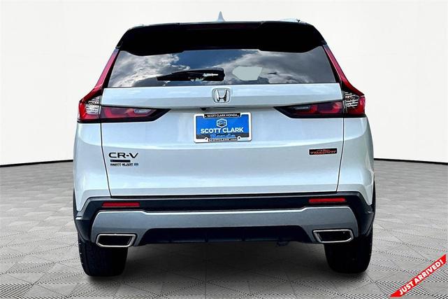 Photo of 2026 Platinum White Pearl Honda CR-V Hybrid