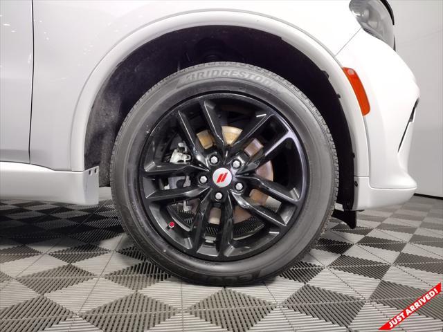 Photo of 2023 White Knuckle Clearcoat Dodge Durango