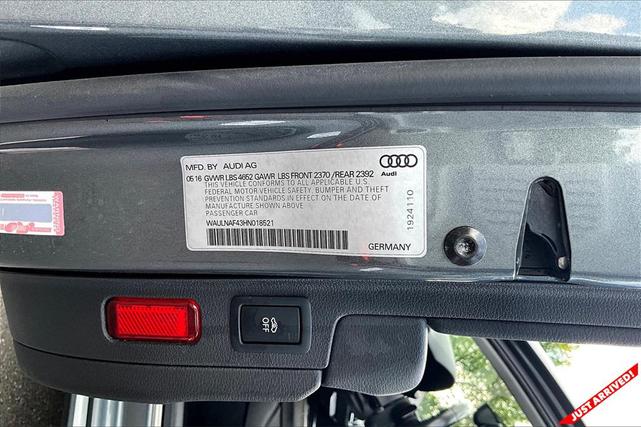 Photo of 2017 Gray Audi A4