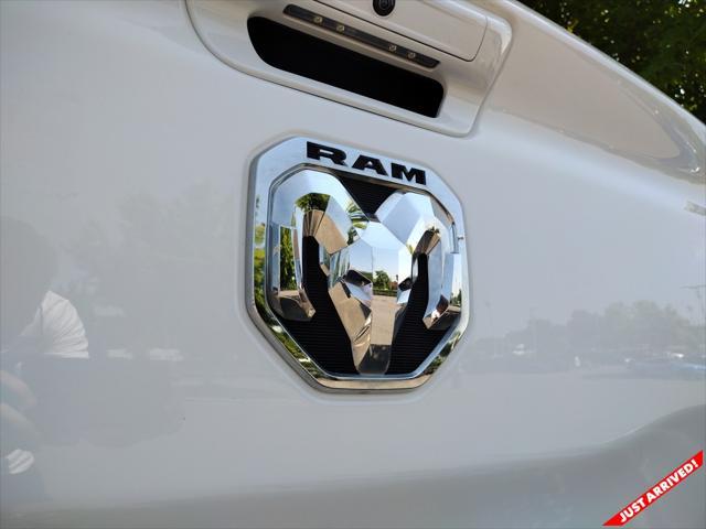 Photo of 2022 Bright White Clearcoat RAM 1500