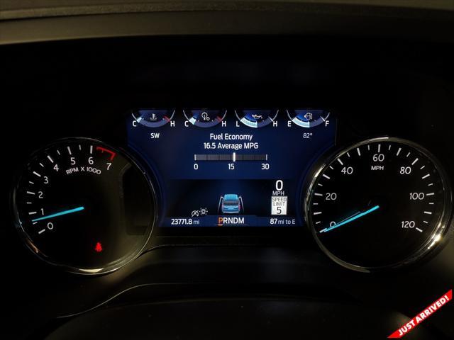 Photo of 2024 Gray Metallic Ford Expedition
