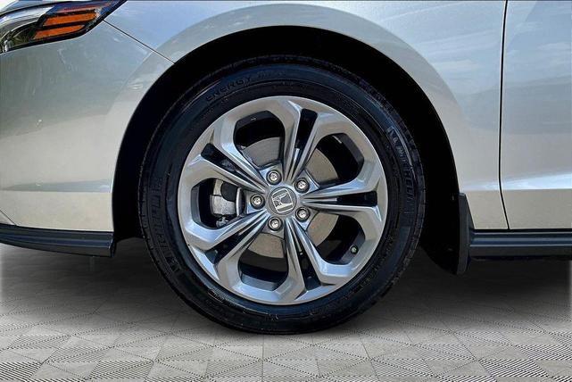 Photo of 2024 Solar Silver Metallic Honda Accord