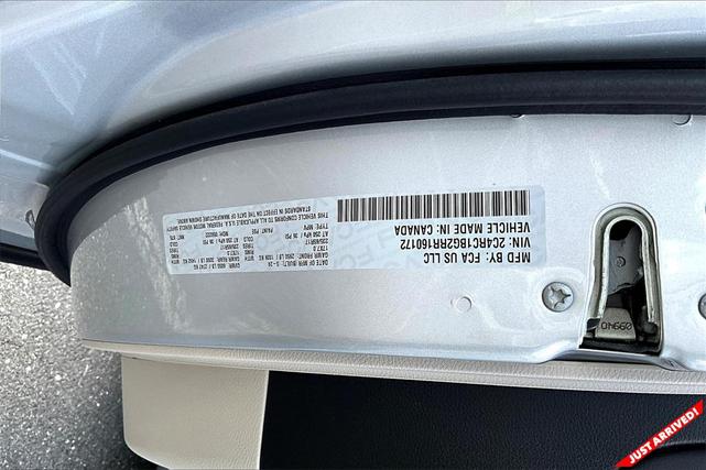 Photo of 2024 Silver Mist Clearcoat Chrysler Pacifica