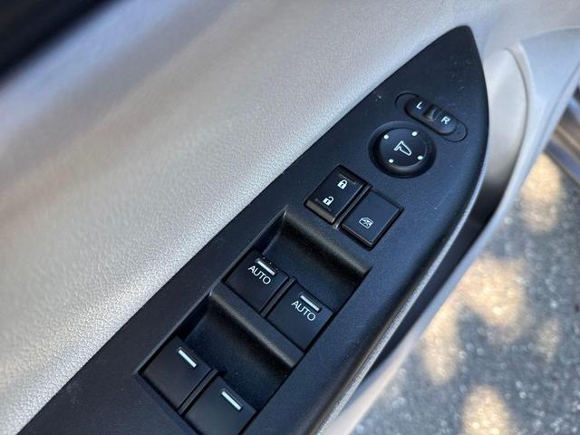 Photo of 2013 White Orchid Pearl Honda Accord