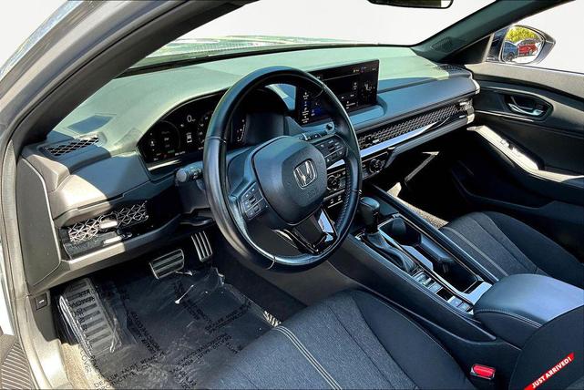 Photo of 2024 Solar Silver Metallic Honda Accord Hybrid