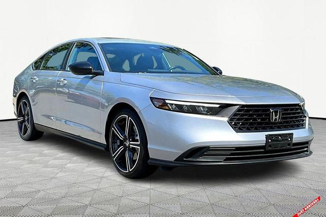 Photo of 2024 Solar Silver Metallic Honda Accord Hybrid