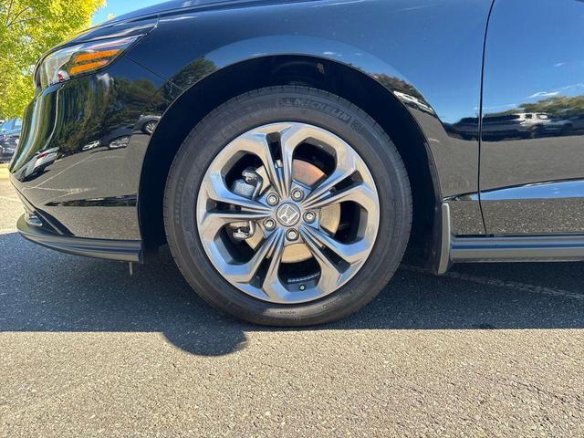 Photo of 2024 Meteorite Gray Metallic Honda Accord