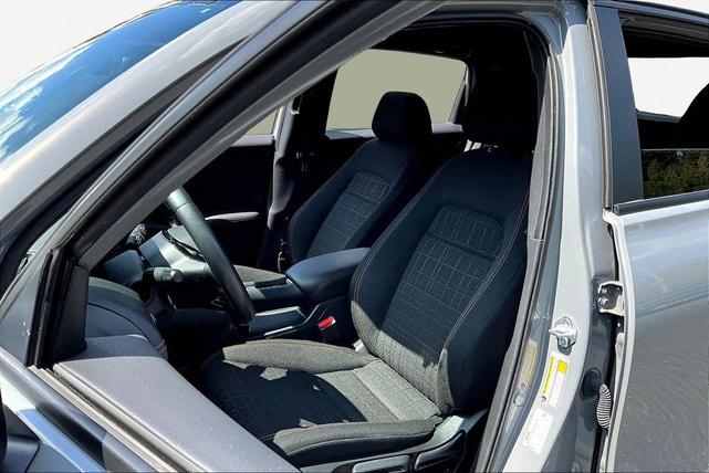 Photo of 2024 Urban Gray Pearl Honda HR-V