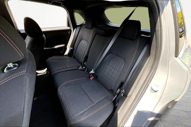 Photo of 2024 Urban Gray Pearl Honda HR-V