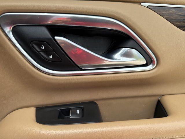 Photo of 2021 Summit White Chevrolet Tahoe