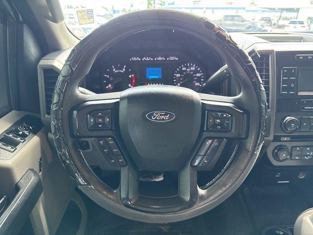 Photo of 2018 Oxford White Ford F-250