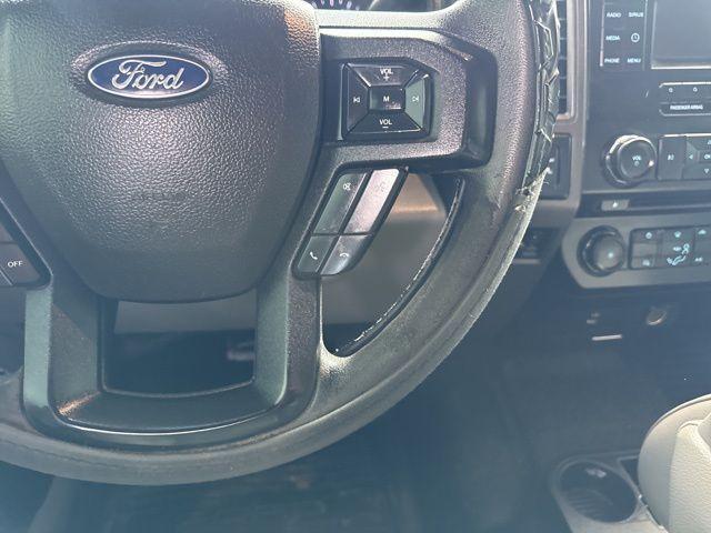 Photo of 2018 Oxford White Ford F-250