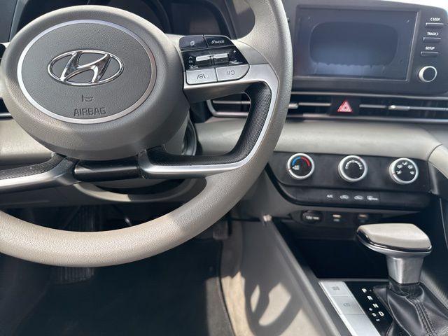 Photo of 2021 Quartz White Hyundai ELANTRA