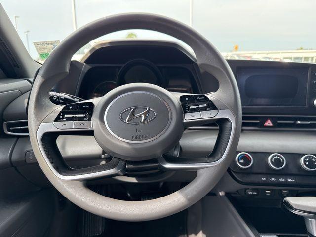 Photo of 2021 Quartz White Hyundai ELANTRA