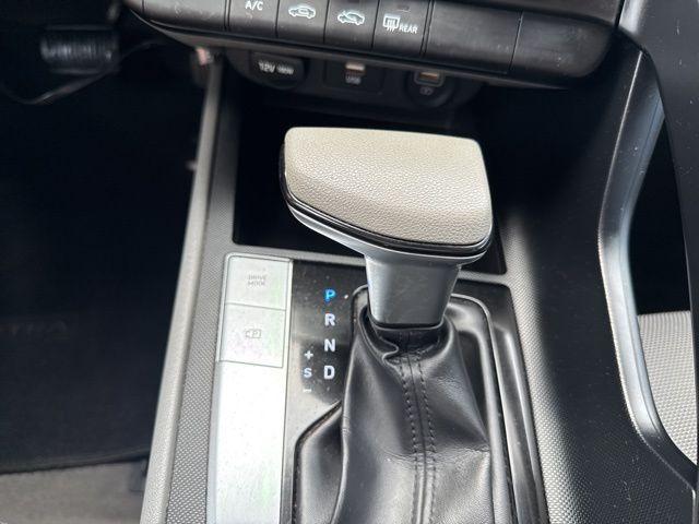 Photo of 2021 Quartz White Hyundai ELANTRA