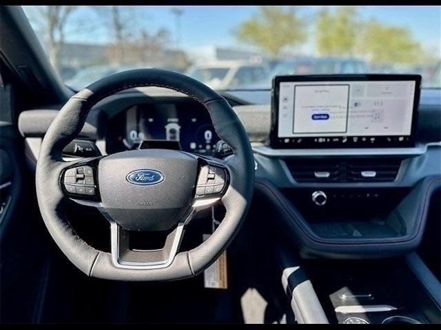 Photo of 2025 Black Metallic Ford Explorer