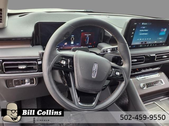 Photo of 2025 White Lincoln Aviator