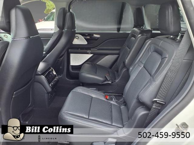Photo of 2025 White Lincoln Aviator