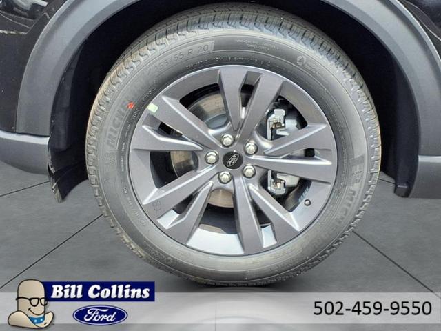 Photo of 2025 Black Ford Explorer