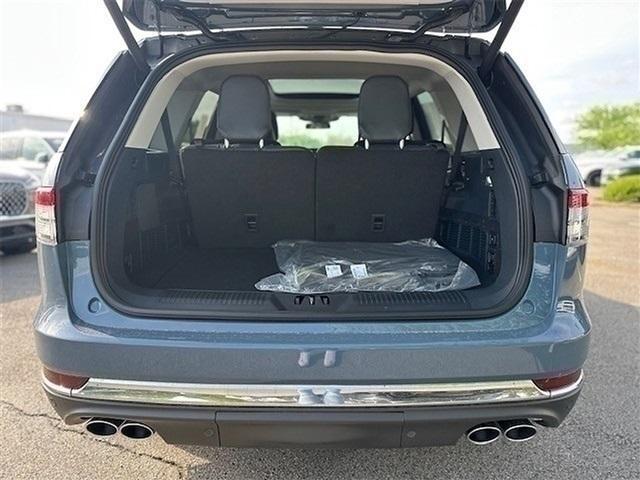 Photo of 2025 Blue Metallic Lincoln Aviator