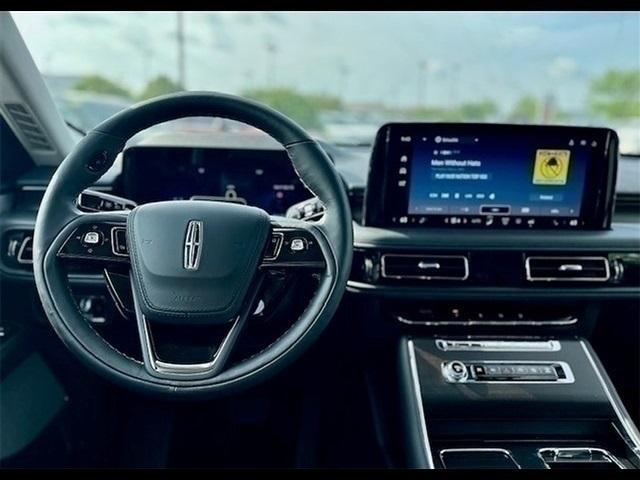 Photo of 2025 Blue Metallic Lincoln Aviator