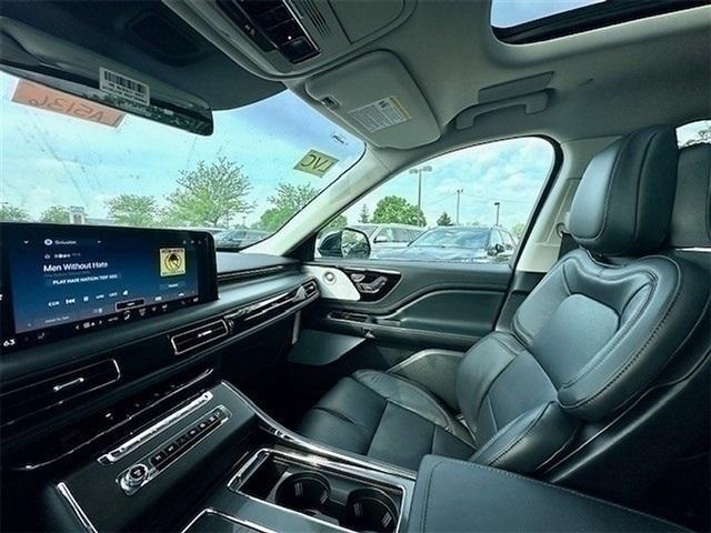 Photo of 2025 Blue Metallic Lincoln Aviator