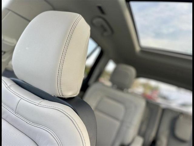 Photo of 2025 Harbor Gray Lincoln Aviator