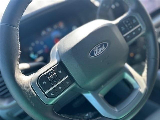 Photo of 2025 White Metallic Ford F-150