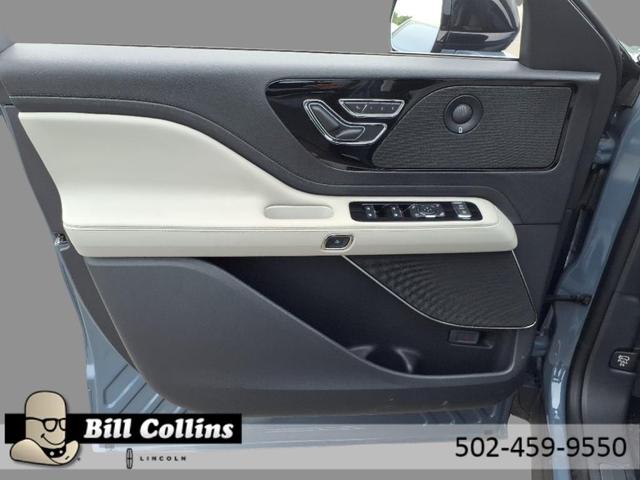 Photo of 2025 Blue Metallic Lincoln Aviator