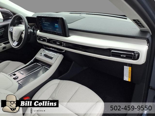 Photo of 2025 Blue Metallic Lincoln Aviator