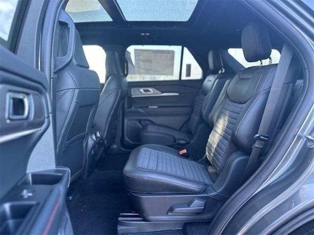 Photo of 2025 Gray Metallic Ford Explorer