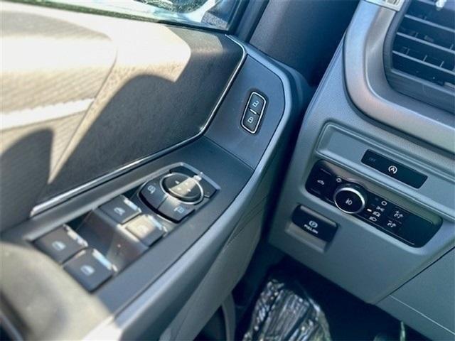 Photo of 2025 Gray Metallic Ford F-150