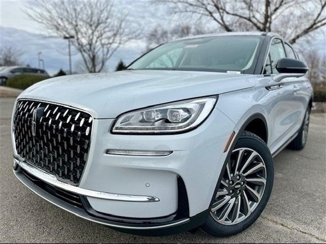Photo of 2025 Crystal White Lincoln Corsair