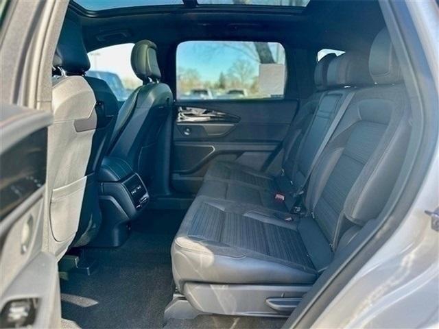 Photo of 2025 White Platinum Clearcoat Metallic Lincoln Nautilus