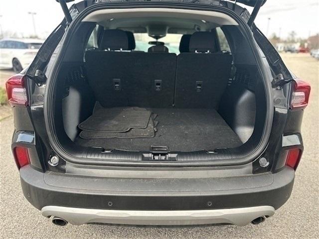 Photo of 2023 Agate Black Metallic Ford Escape