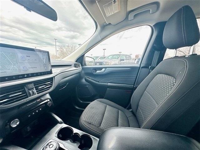 Photo of 2023 Agate Black Metallic Ford Escape