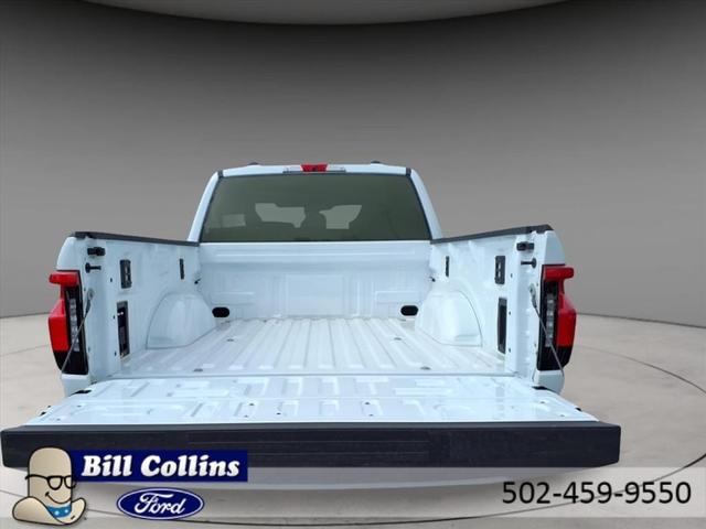 Photo of 2025 Oxford White Ford F-150 Lightning