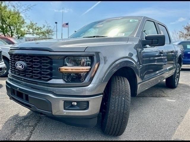 Photo of 2025 Gray Metallic Ford F-150