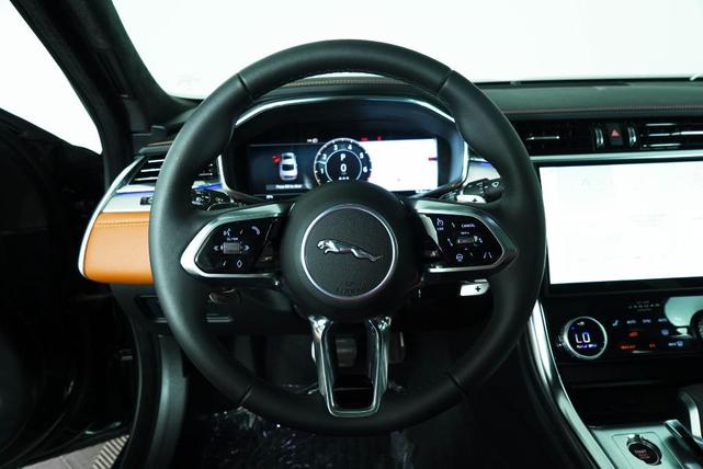 Photo of 2024 British Racing Green Jaguar XF