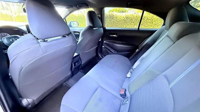 Photo of 2020 Classic Silver Metallic Toyota Corolla