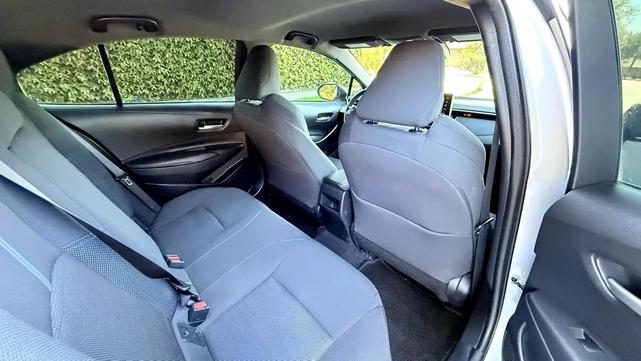 Photo of 2020 Classic Silver Metallic Toyota Corolla