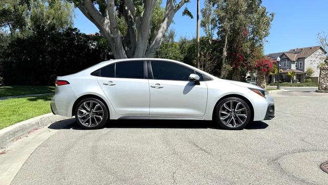 Photo of 2020 Classic Silver Metallic Toyota Corolla
