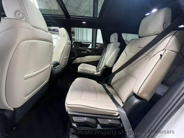 Photo of 2024 Crystal White Tricoat Cadillac Escalade