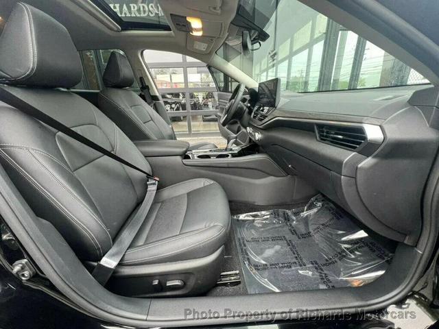 Photo of 2023 Super Black Nissan Altima