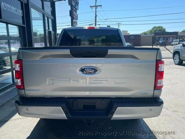 Photo of 2023 Iconic Silver Metallic Ford F-150