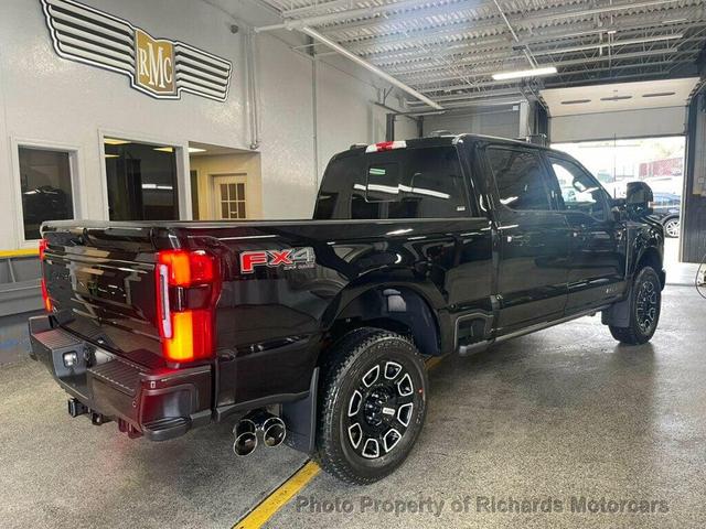 Photo of 2025 Agate Black Metallic Ford F-250