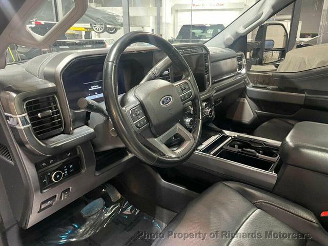 Photo of 2023 Agate Black Metallic Ford F-250