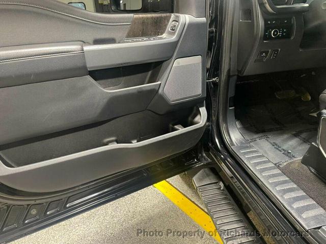 Photo of 2023 Agate Black Metallic Ford F-250