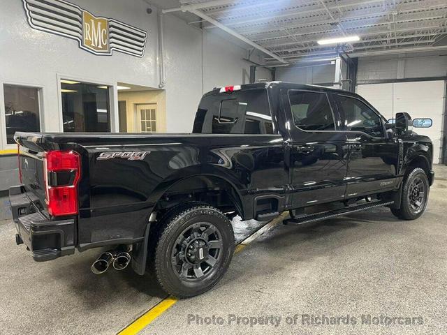 Photo of 2023 Agate Black Metallic Ford F-250